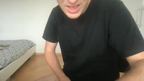 Max online show from September 16, 6:14 am