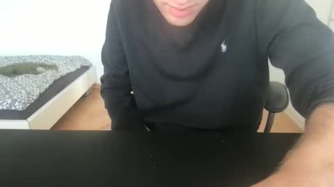 Max online show from September 29, 3:06 pm