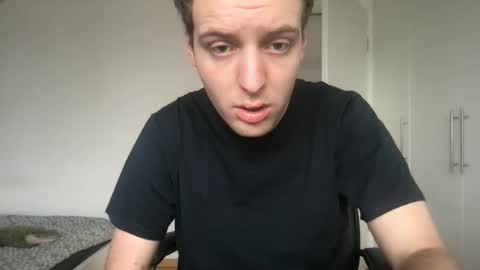 Max online show from November 14, 8:24 am