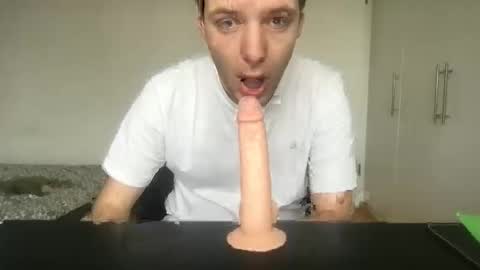 Max online show from January 12, 11:48 am