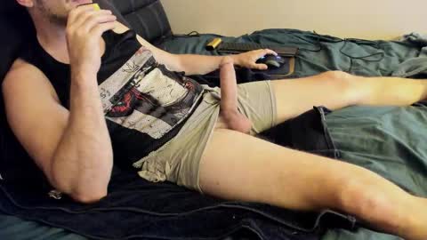 Snapshot of toolmaster3000 chatting on January 13, 5:46 am Toolmaster online show from January 13, 5:46 am