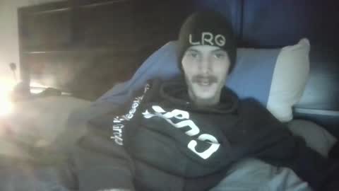 Snapshot of tootall803 chatting on December 6, 9:21 am TooTall803 online show from December 6, 9:21 am