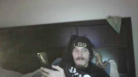 Snapshot of tootall803 chatting on December 15, 5:02 am TooTall803 online show from December 15, 5:02 am