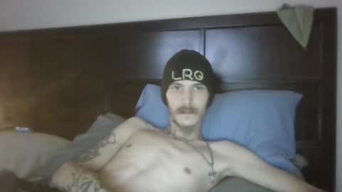 Snapshot of tootall803 chatting on December 22, 6:28 am TooTall803 online show from December 22, 6:28 am