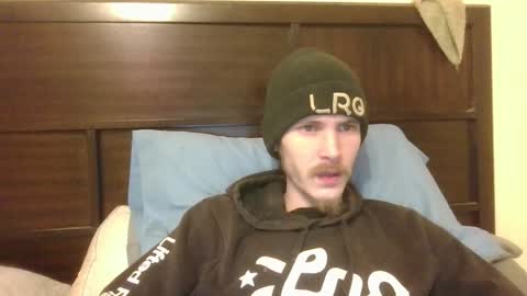 Snapshot of tootall803 chatting on January 4, 6:19 am TooTall803 online show from January 4, 6:19 am