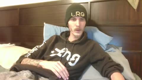 Snapshot of tootall803 chatting on January 11, 4:48 am TooTall803 online show from January 11, 4:48 am