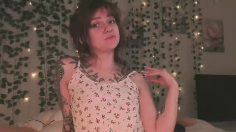 Snapshot of top_magical_girls chatting on September 22, 10:39 am Alice and Sandra online show from September 22, 10:39 am