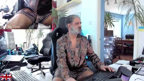 topalphaboss online show from October 5, 4:27 pm