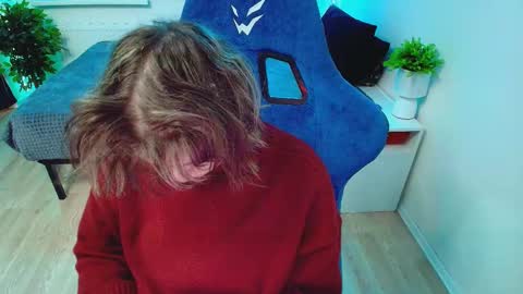 topcranberry online show from November 19, 8:14 am