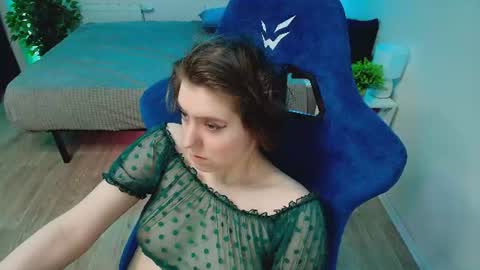 topcranberry online show from June 10, 1:06 am