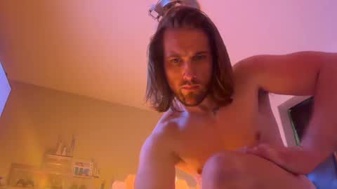 topherhopkins744 online show from March 31, 8:48 am