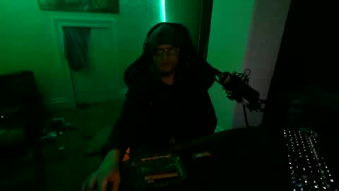 Snapshot of topplesstable18075 chatting on January 27, 4:09 am topplesstable18075 online show from January 27, 4:09 am