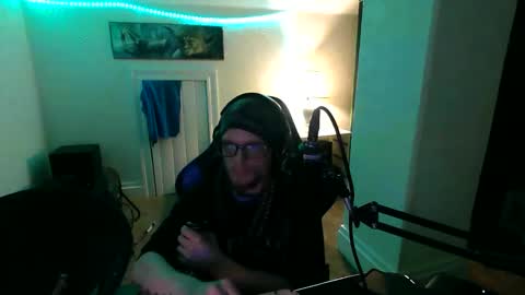 Snapshot of topplesstable18075 chatting on February 24, 7:22 am topplesstable18075 online show from February 24, 7:22 am