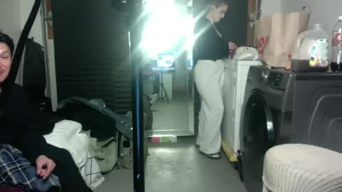 topseyturvy online show from March 31, 12:49 pm