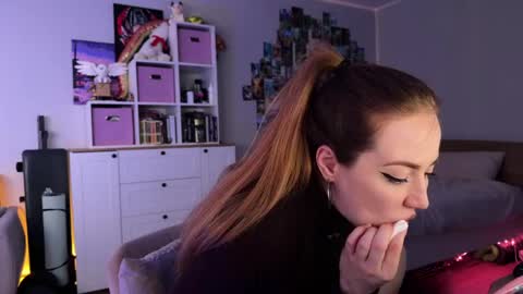 Lina  Next stream January 4  11am UTC 0 online show from June 5, 1:50 pm