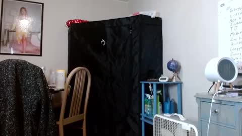 TopZaddy online show from December 2, 11:40 pm