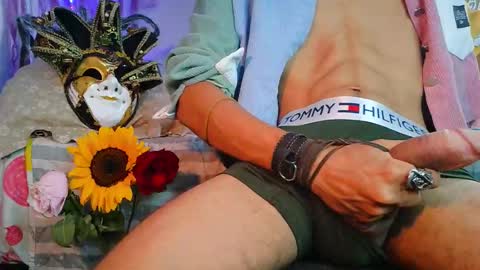 Enzo Moretti online show from October 31, 12:11 am