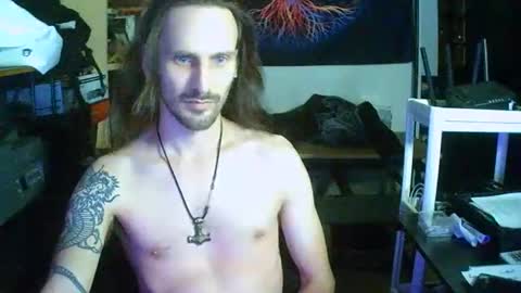 Snapshot of tornado2156 chatting on January 19, 11:10 pm Tornado2156 online show from January 19, 11:10 pm