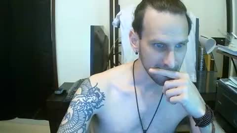 Snapshot of tornado2156 chatting on February 15, 7:21 pm Tornado2156 online show from February 15, 7:21 pm