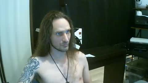 Snapshot of tornado2156 chatting on March 24, 11:21 pm Tornado2156 online show from March 24, 11:21 pm