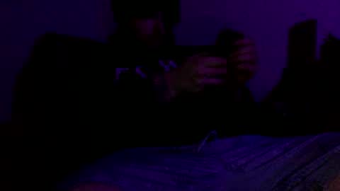 Snapshot of toryveinz chatting on December 17, 2:34 pm toryveinz online show from December 17, 2:34 pm