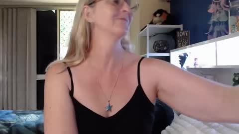 Milly online show from March 16, 12:27 am