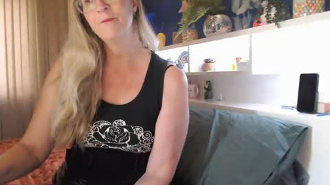 Milly online show from May 14, 11:22 pm