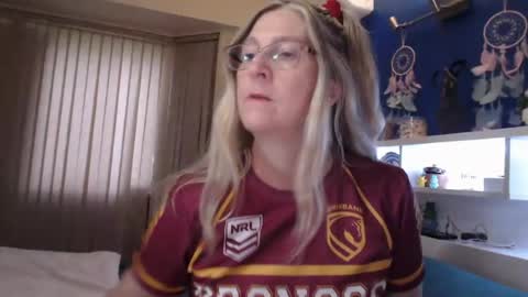Milly online show from May 27, 12:29 am