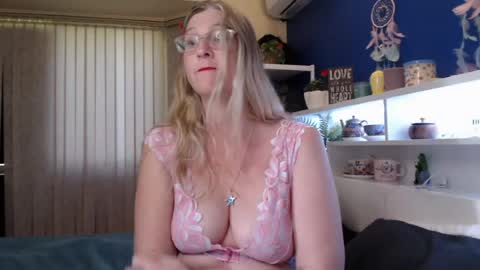 Milly online show from June 21, 11:29 pm