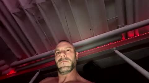 Snapshot of totalrecall1717 chatting on November 28, 9:12 am totalrecall1717 online show from November 28, 9:12 am