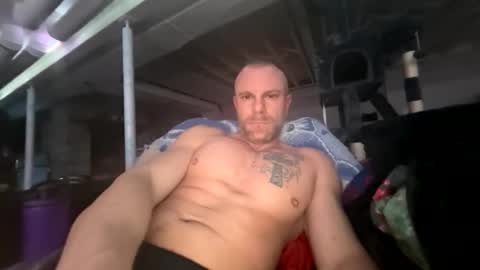 Snapshot of totalrecall1717 chatting on February 16, 3:24 am totalrecall1717 online show from February 16, 3:24 am