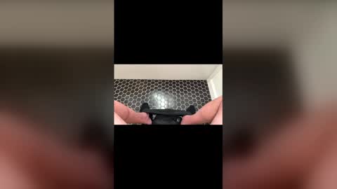 totalsilence01 online show from November 26, 8:37 am