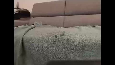 Snapshot of totomt chatting on December 3, 1:57 am Iron Bro online show from December 3, 1:57 am