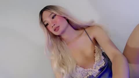 iloveyou AZ online show from May 21, 5:03 am