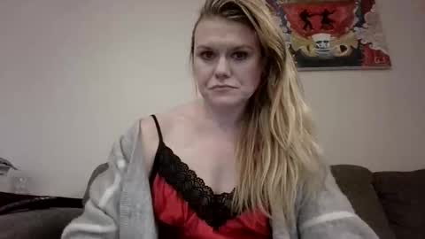 tough_as_scars online show from November 23, 12:43 am