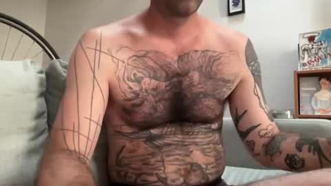 toutsexy online show from June 21, 5:04 pm