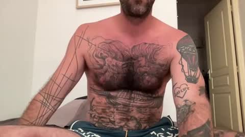 toutsexy online show from July 27, 10:55 am