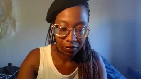 Snapshot of toxic_excotic6969 chatting on November 28, 3:58 pm naughteacher2001 online show from November 28, 3:58 pm
