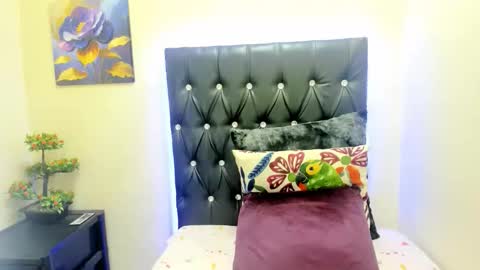 Snapshot of toxicfantasy4u chatting on September 24, 4:32 pm toxicfantasy4u online show from September 24, 4:32 pm