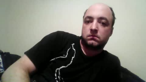 Snapshot of toxicfumes83 chatting on June 11, 12:03 pm toxicfumes83 online show from June 11, 12:03 pm