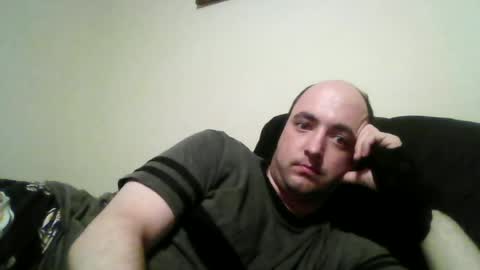 Snapshot of toxicfumes83 chatting on June 15, 12:35 am toxicfumes83 online show from June 15, 12:35 am
