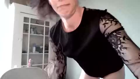 Snapshot of toxiclayne chatting on March 18, 5:27 pm toxiclayne online show from March 18, 5:27 pm