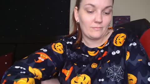 Lilly Miss Mistress Goddess Maam Queen Boss online show from October 16, 7:42 am