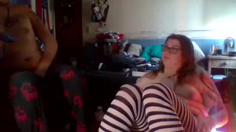 Toxiclove1311 online show from December 15, 9:42 pm