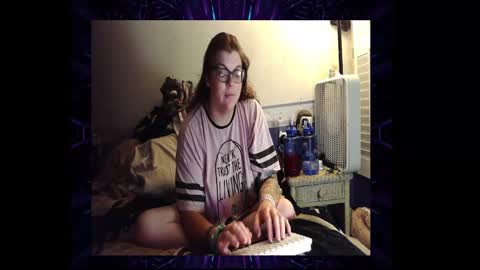 Toxiclove1311 online show from October 8, 2:09 am