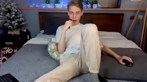 Max online show from January 8, 1:57 pm