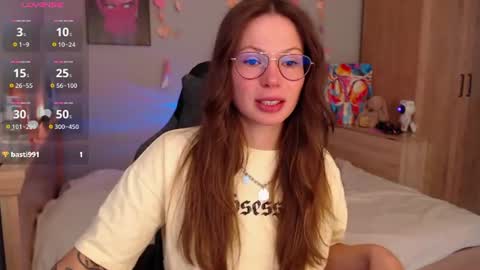 toxkiss online show from June 17, 5:43 am