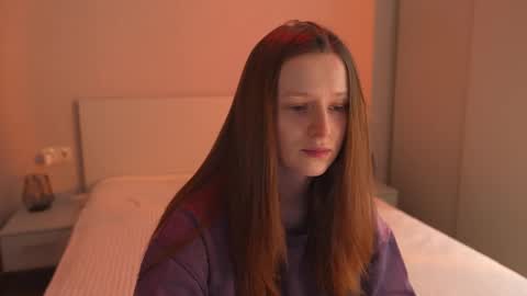 Bella online show from November 27, 4:09 pm