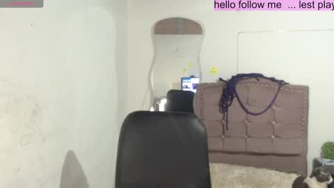 Snapshot of toxxxic_cams chatting on December 31, 5:00 am toxca69 online show from December 31, 5:00 am