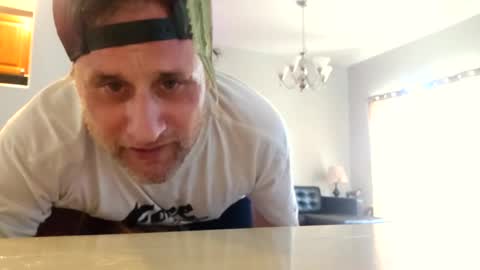 Snapshot of toyfuckcouple chatting on September 18, 5:48 pm HusbandShamner online show from September 18, 5:48 pm